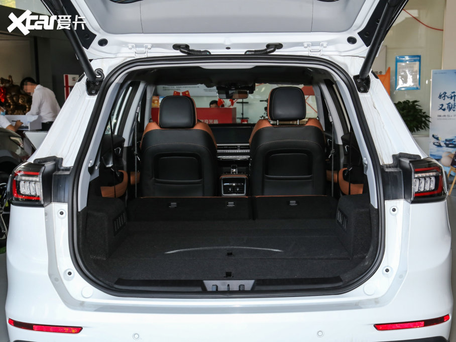 20228 PLUS Hi 390TGDI DCT(q)ҫ