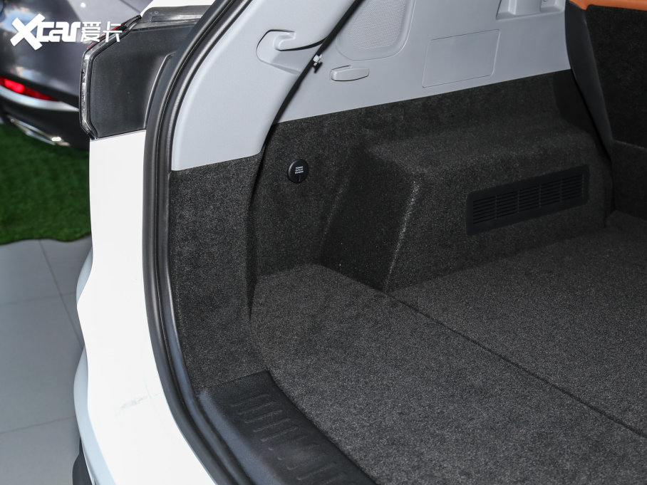 20228 PLUS Hi 390TGDI DCT(q)ҫ