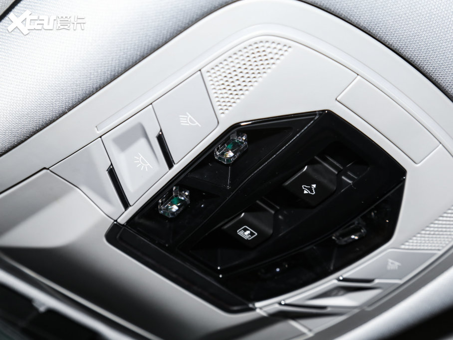 20228 PLUS Hi 390TGDI DCT(q)ҫ