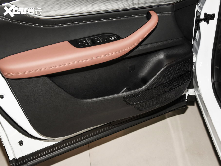 20228 PLUS 290TGDI DCT