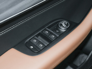 2022290TGDI DCT+ {܇(ch)ƅ^(q)	