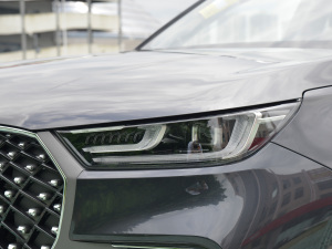 2022款290TGDI DCT头等舱 大灯