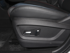 2022 ܰ 1.5T CVTʿ {{