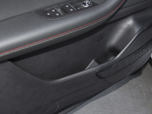 2022ܰ 1.6T DCTӢ+ ǰTg