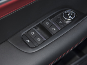 2022ܰ 1.6T DCTӢ+ п؅^