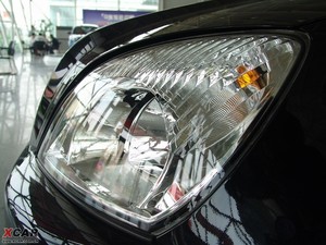 2009款经典版 2.0L 手动豪华型 细节外观