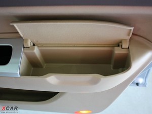 2009款2.0L 手动舒适版 空间座椅