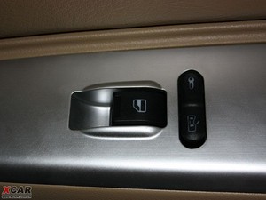 2009款2.0L 手动舒适版 空间座椅