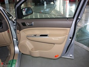 2009款2.0L 手动舒适版 空间座椅