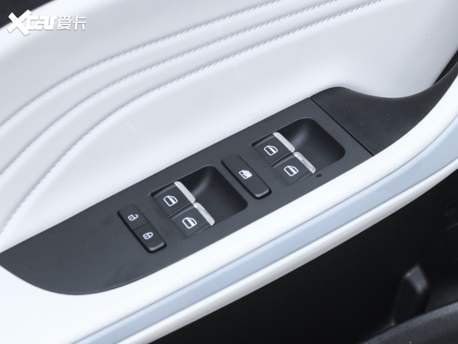 20223x PLUS 1.5L CVTrа