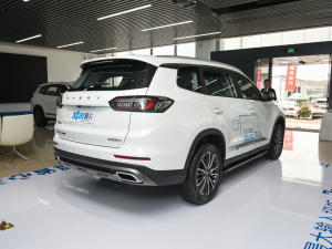 2022款PHEV 1.5T都市e+ 右后45度