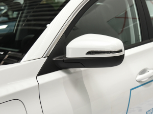 2022款PHEV 1.5T都市e+ 后视镜