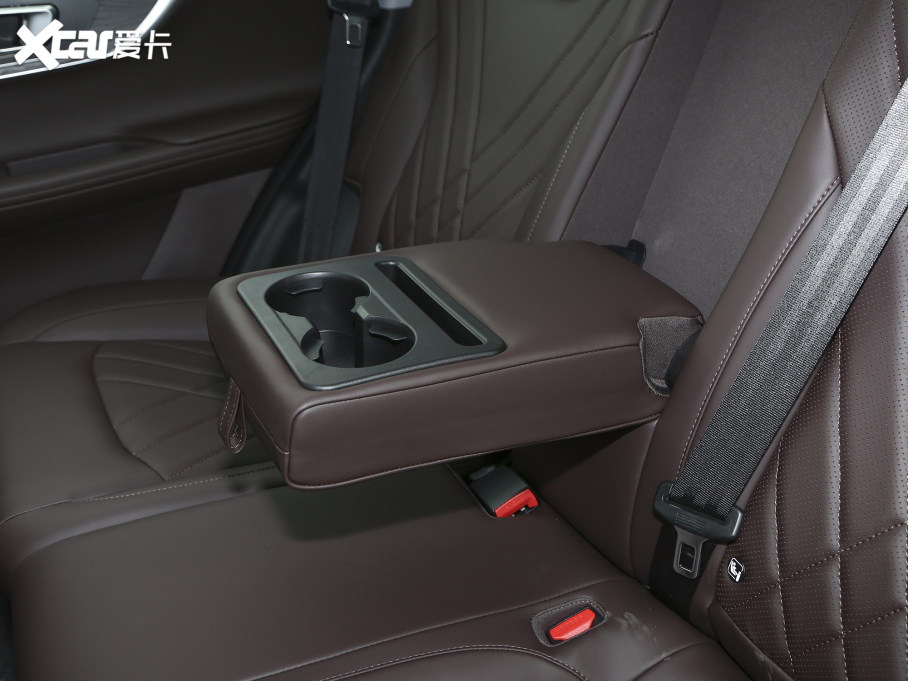 20228 PRO 390T (q)L(fng) 5