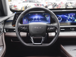 2022款390T 两驱浩瀚版 5座 方向盘