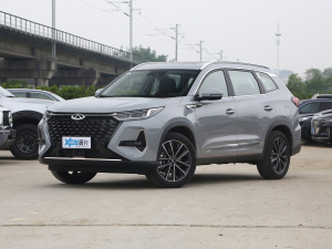 2022款390T 四驱风暴版 5座 左前45度