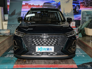 2022款290T 两驱浩瀚版 7座 正前