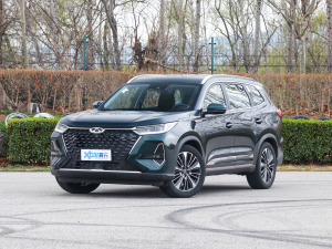 2022款390T 两驱浩瀚版 7座 左前45度