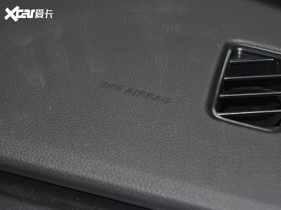 20225x (j)Ӣ۰ 1.5L CVTA