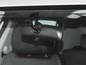 2022Ӣ۰ 1.5L CVTA ^