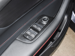 2022Ӣ۰ 1.5L քӕr {܇ƅ^(q)	