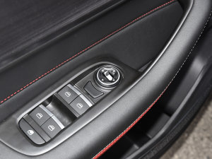 2022(j)Ӣ۰ 1.5L CVTr(sh) п؅^(q)