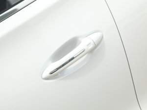 2022款1.5T CVT尊贵型+ 主驾门拉手