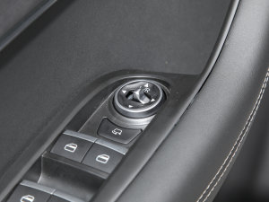 20221.5T CVTF+ п؅^