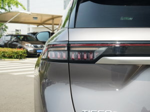 2023400T (q)A 5 (x)(ji)^