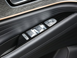 2023400T IȰ 5 {܇ƅ^	