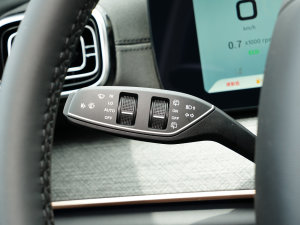 2023400T (q)A 7 п؅^(q)