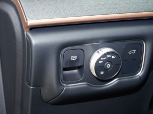 2023Ŀ 2.0T Ԅ 5 п؅^