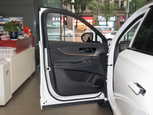 20232.0T Ԅ(dng)(q)A 7 п؅^(q)