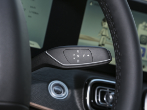 2023400T (q)A 7 п؅^(q)