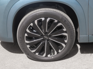 2023400T (q)A 5 (ji)^