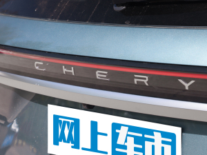 2023400T (q)A 5 (ji)^