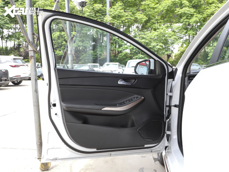 20235 PLUS 1.5T CVTPLUS