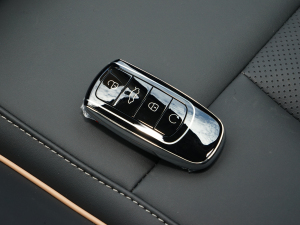 2023款1.5L CVT享PLUS 车钥匙