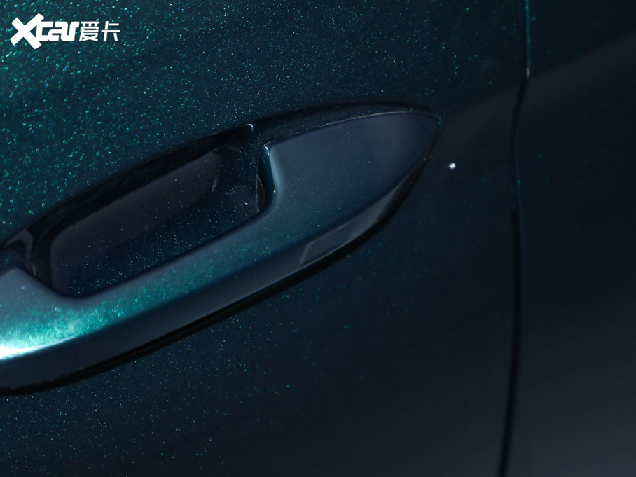 20238 ܰ 2.0T DCT