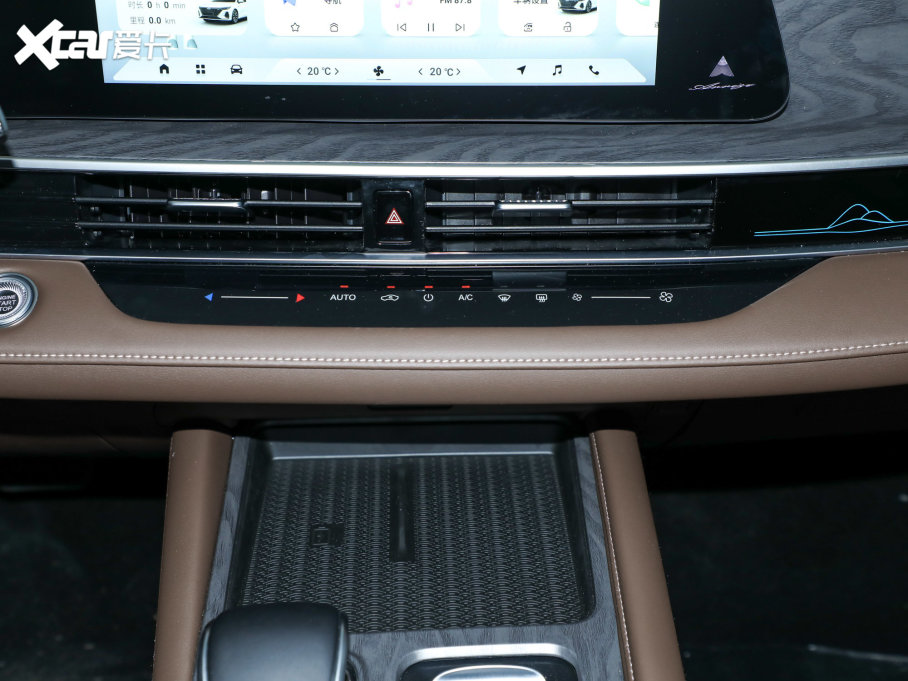 20238 ܰ 2.0T DCT