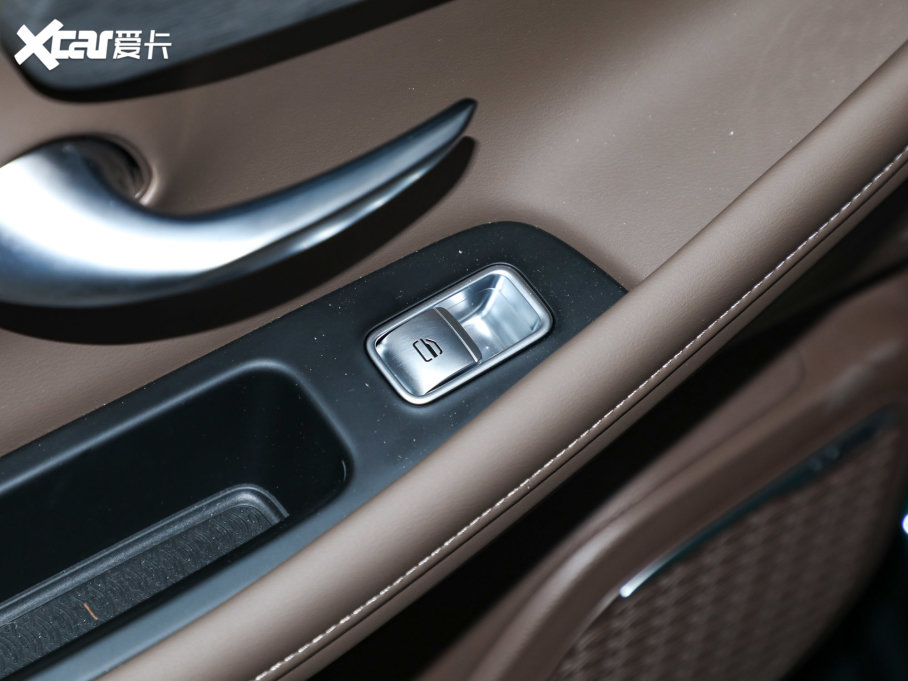 20238 ܰ 2.0T DCT