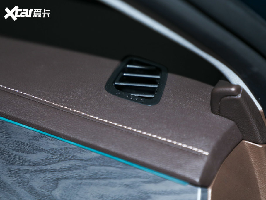 20238 ܰ 2.0T DCT