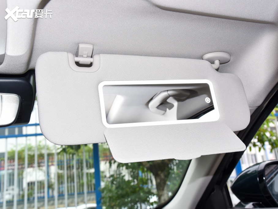 20238 ܰ 2.0T DCT