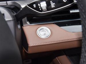 2023ܰ 2.0T DCT п؅^