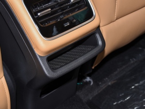 2024܊ 390T (q)p 7 g