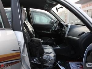 2010款1.8L 手动舒适型 前排空间