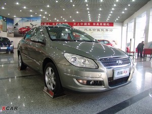 2010款2.0L 自动 尊贵版 整体外观