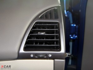 2010款1.6L 手动豪华版 空调出风口