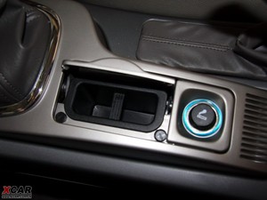 2010款1.6L 手动豪华版 空间座椅