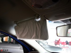 2010款1.6L 手动豪华版 遮阳板（左）