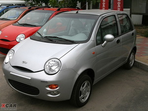 2010款1.0L 自由巡航版 整体外观